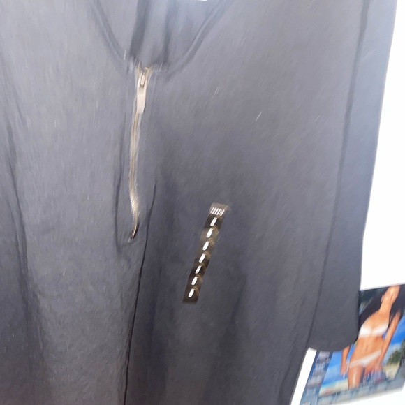 Torrid top - Picture 3 of 8